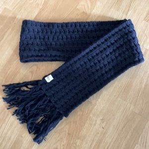 Hollister Navy Blue Cable Knit Scarf
